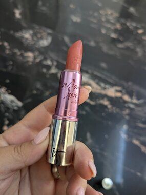 IT Cosmetics Vitality Lip Flush Stain Love Story